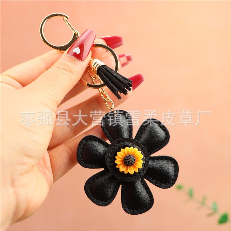 Internet Celebrity Sunflower Bag Pendant Leather Keychain Sunflower Mobile Phone Case Pendant Personalized Creative Small Gifts
