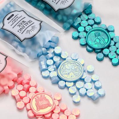 100 ks Aurorových pečetních voskových částic Osmihranný zlatý voskový materiál Nástroj pro DIY přání a scrapbooking