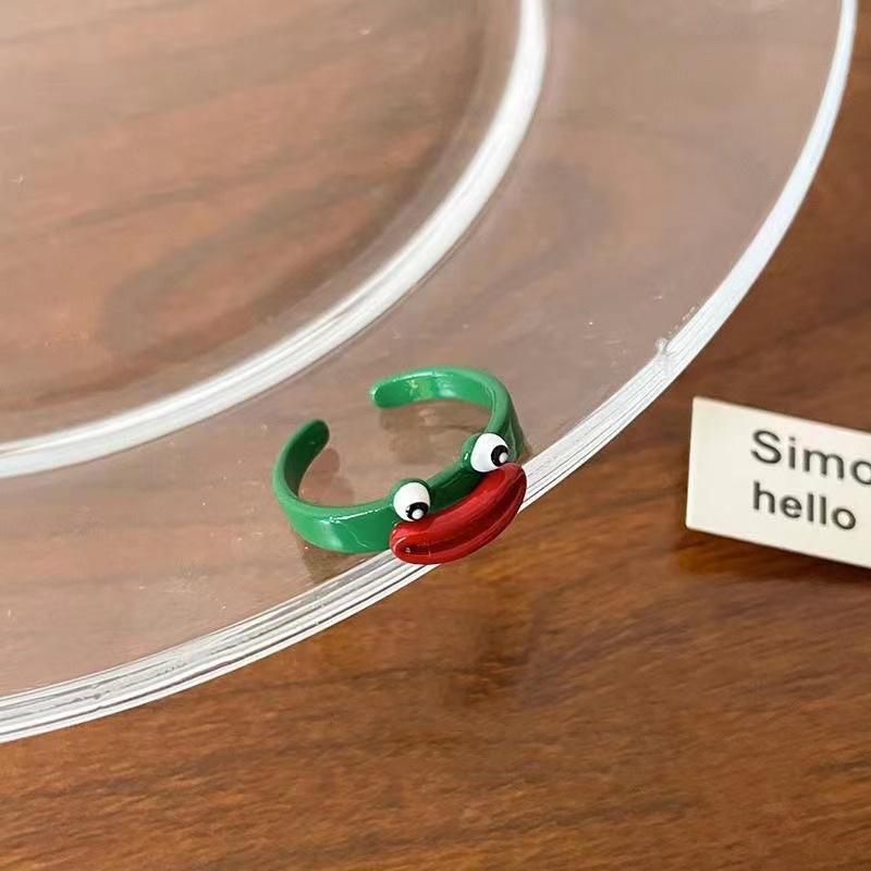 Adorable Cartoon Sausage Mouth Ring: Quirky, Fun, and Fashionable Hand Jewelry