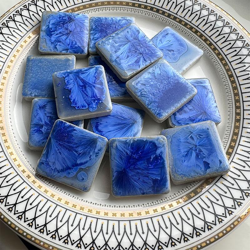 100g DIY Keramik Mosaikfliesen Glas Blatt Blütenblatt Form Handgemachte Ornamente Fliesen Wand Kunsthandwerk Kristall für Dekoratives Material 917