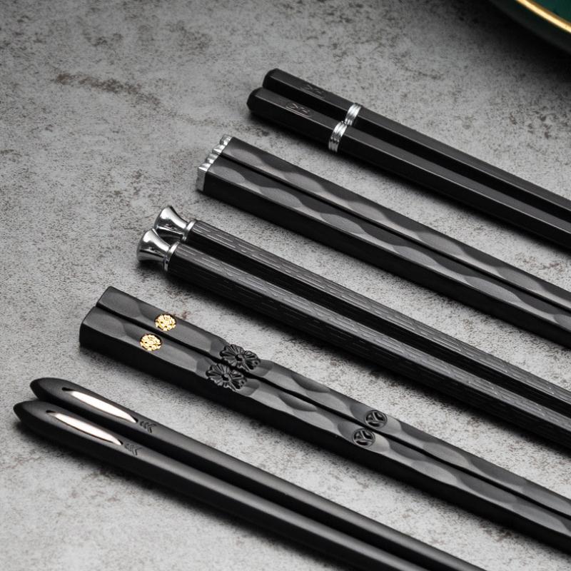 5 Paar Essstäbchen-Set für den täglichen Gebrauch, chinesischer Stil, luxuriöse schwarze Legierungs-Essstäbchen, rutschfeste Lebensmittel-Essstäbchen, Haushaltsbesteck
