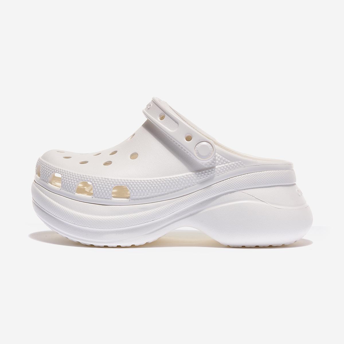 

[Crocs] Classic Bay Clog Women, CRS206302, 1020076442, Popular Korean Shoes 220