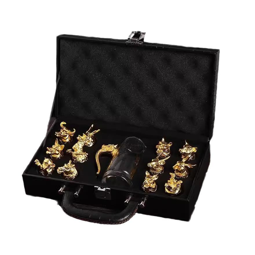 Set Decanter Vino Bianco Dodici Zodiaci Stile Cinese con 12 Bicchierini da Shot