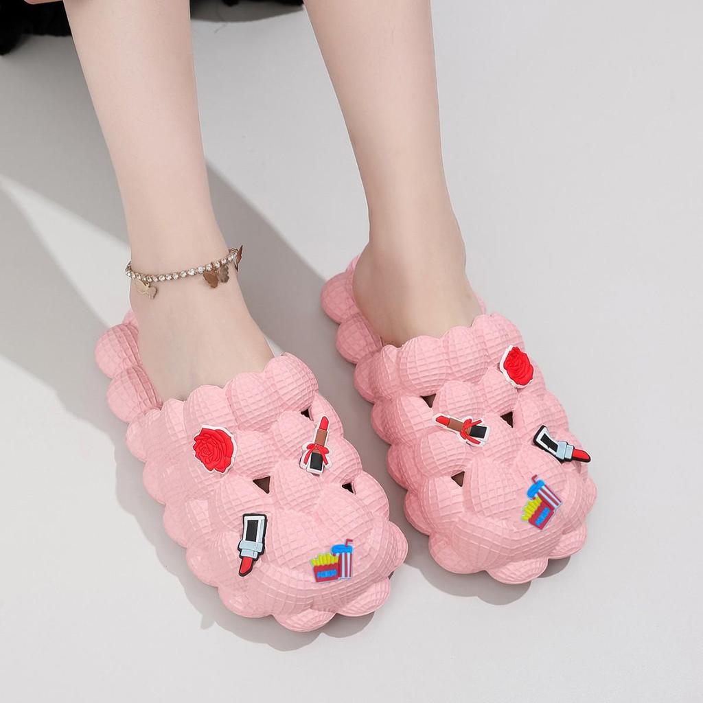 New Stylish Women's Cartoon Flat Sandals: Comfortable Slippers for Home, Outdoor, Daily, Beach, or Casual Party Wear.