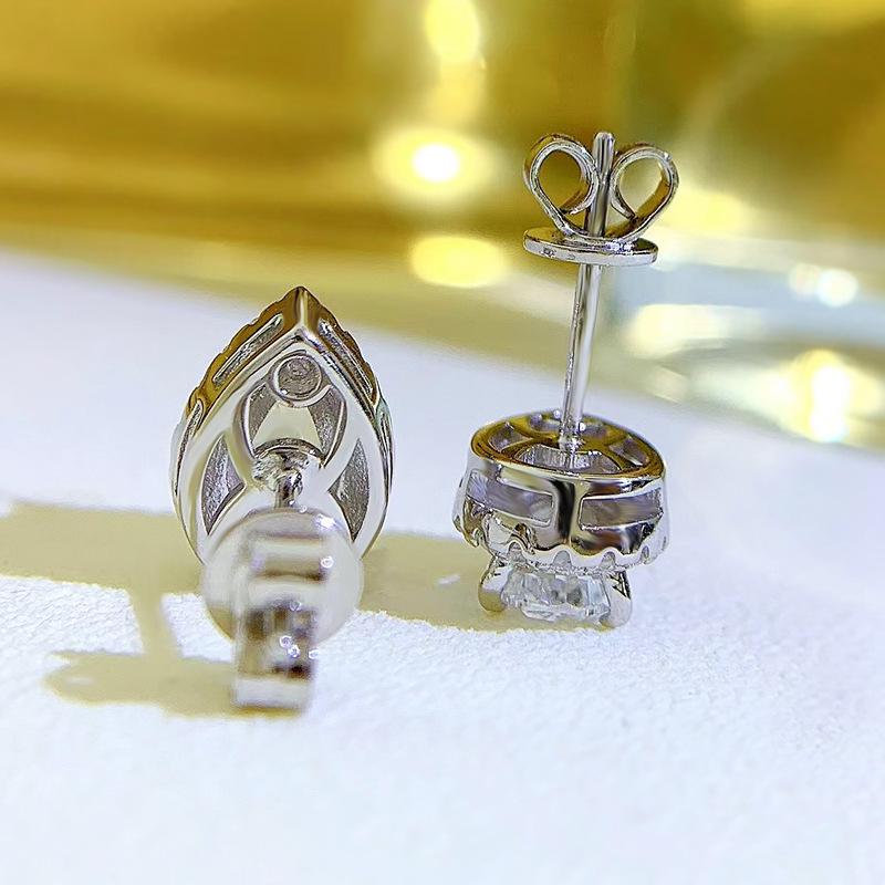 Lulu Tong 2023 925 Silver High-Carbon Diamond 5x8mm Pear-Zircon Water Drop Stud Earrings, Trendy Style.
