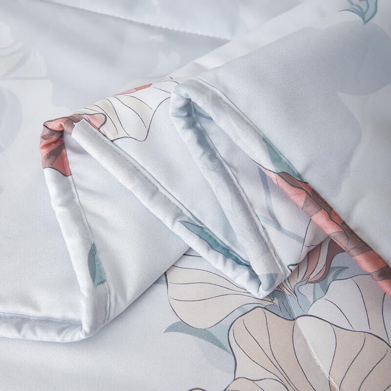 Beyond Home Textile Quiet Charm Fiber Summer Quilt