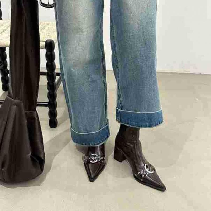 

Pointed short boots women s 2025 autumn and winter new women s boots thick heel boots belt buckle western martin boots high heels 39