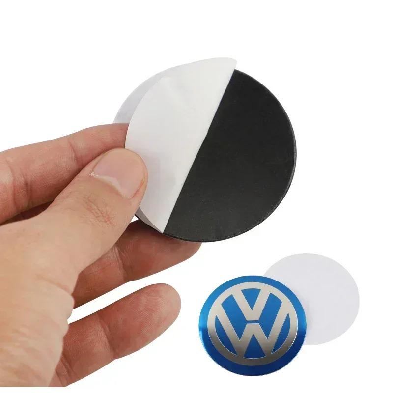 Car Wheel Center Hub Caps Sticker Metal Car Key Chain Ring For Volkswagen VW R GTI Golf 6 Amarok T5 Phaeton Teramont ID3 Tiguan