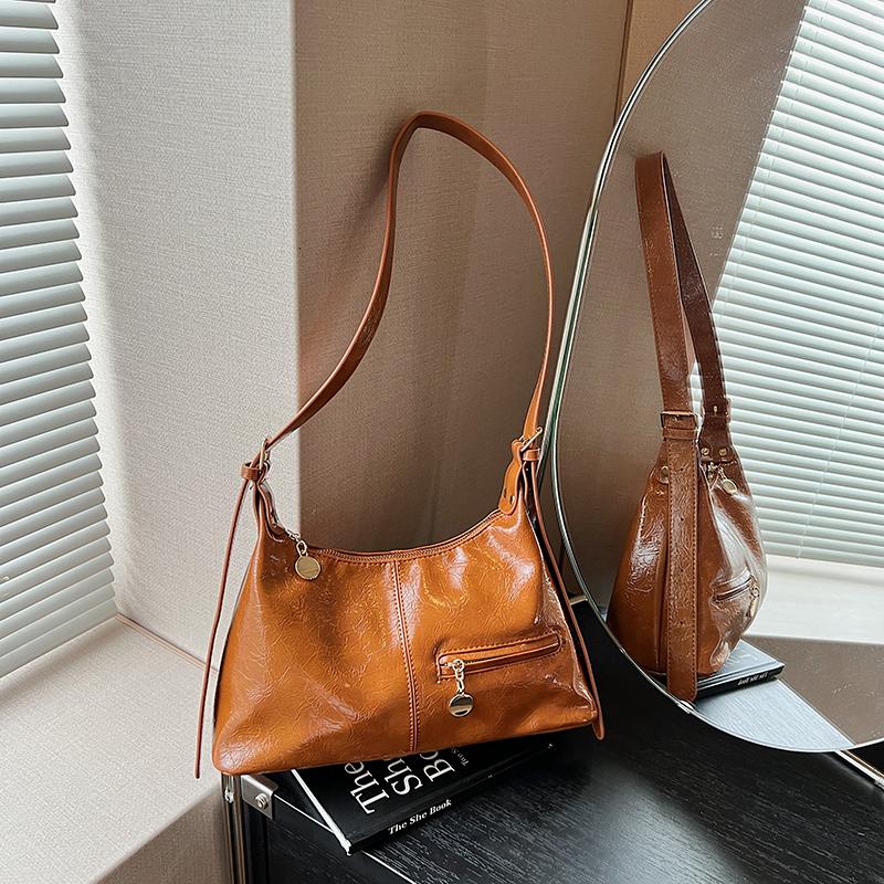 Bag Women's Autumn and Winter Maillard Style Underarm Bag Korean Niche Design Punk Locomotive Bag Shoulder Bag