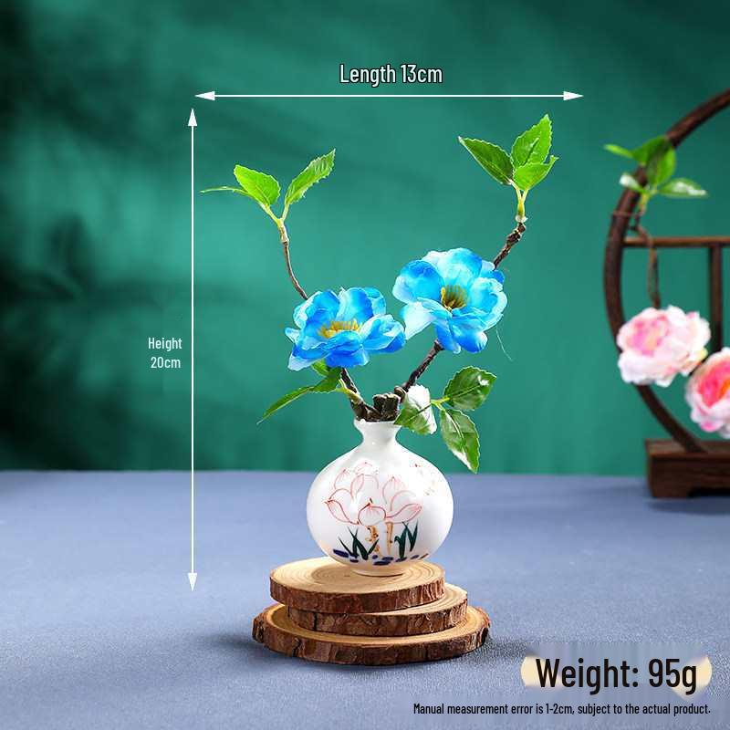 

Artistic Plate Decorations: Faux Flower Embellishments for Cold Dishes and Snacks