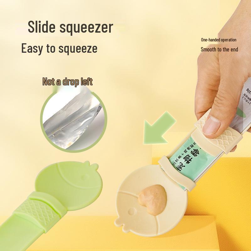 Leak-Proof Wide Mouth Cat Medicine & Treat Squeezer