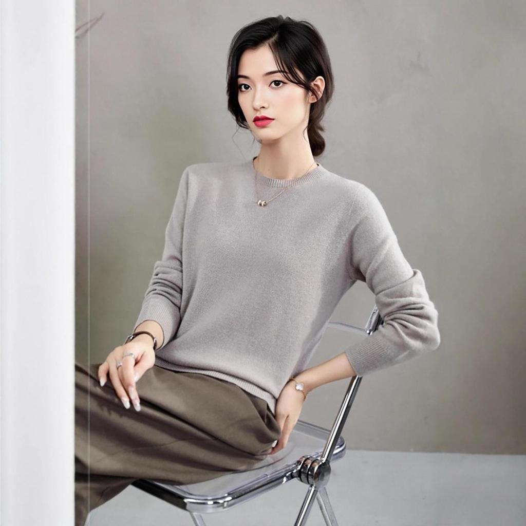 Women's Round Neck Cashmere Sweater: Autumn & Winter Versatile Long Sleeve Knit Top, Solid Color Fashion Basic.