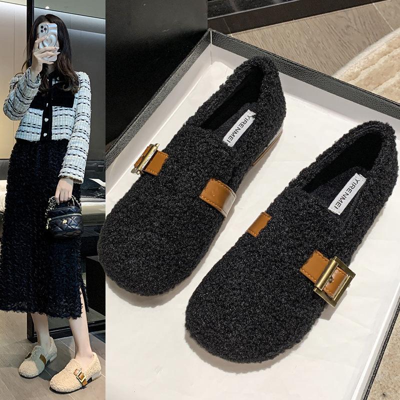 

Mao Mao shoes women s winter 2025 new outer wear velvet lamb wool belt buckle thick heel one pedal lazy shoes women 39 чорний