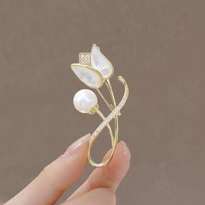 Brooch High-end Pearl Brooch Tulip Exquisite Flower Luxurious and Elegant Suit Overcoat Accessory Brooch