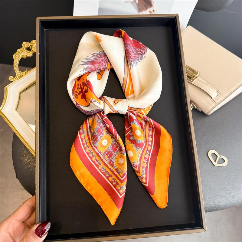 Foulard Quadrato in Seta Satinata con Stampa di Lusso per Donna Sciarpa con Disegno di Cavallo Hijab Foulard da Collo Nastro per Capelli Fascia per Capelli Fascia Avvolgente Bandana