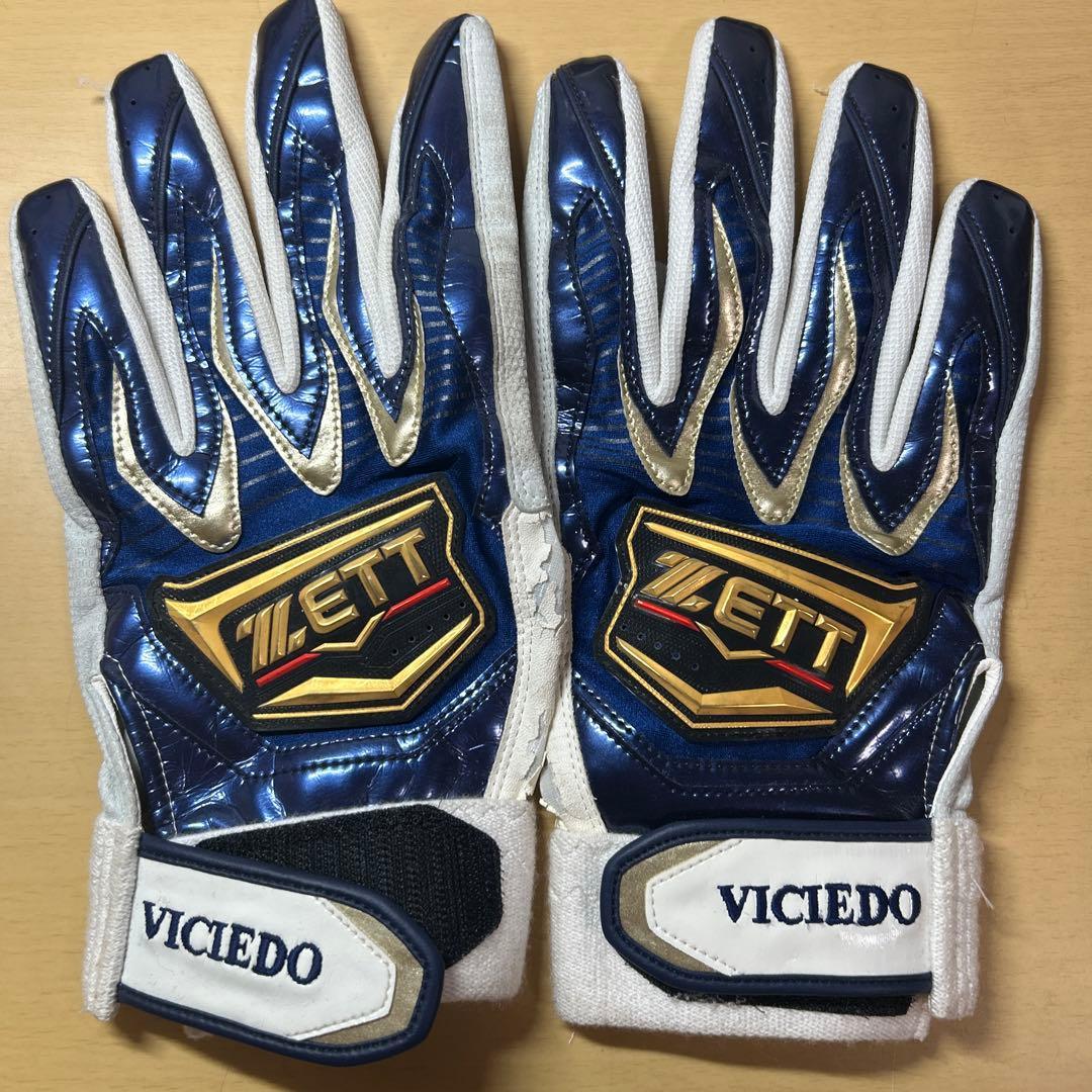 Used [Worn by Viciedo player]Batting glovesZETT worn by Viciedo player