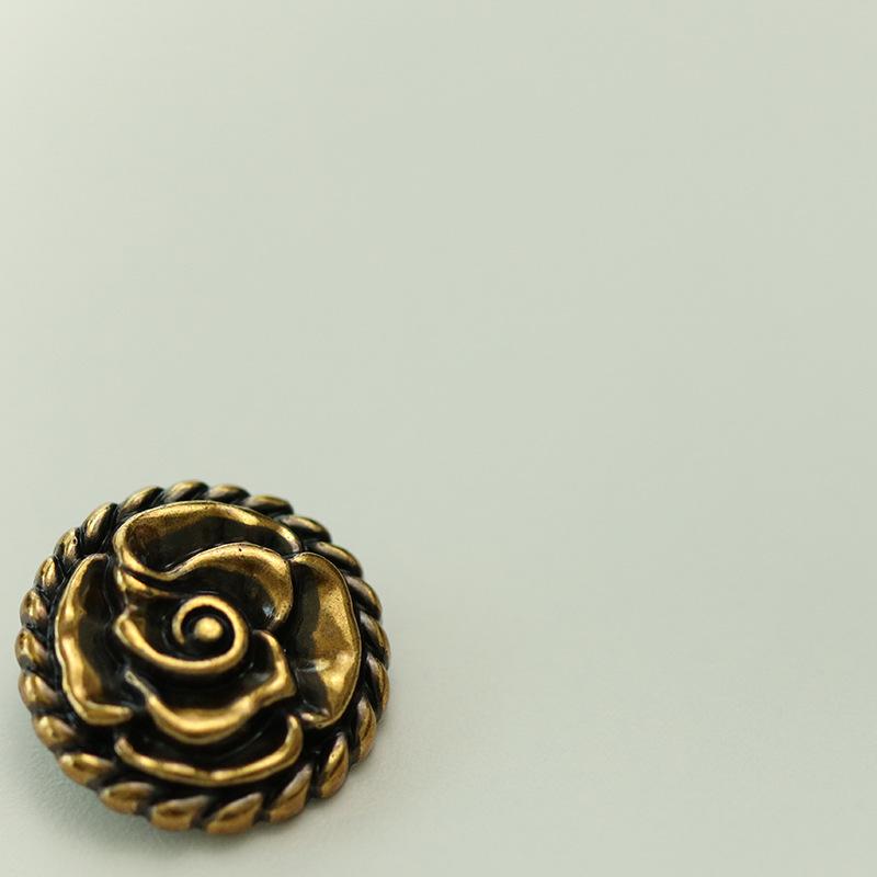 

5 шт. Пуговица металлическая в стиле ретро Xiaoxiang с трехмерной розой, для твидового пиджака, свитера, мехового пальто 1 #[Virtual Edge Rose Bronze] * 24.5mm [Weight 4g]