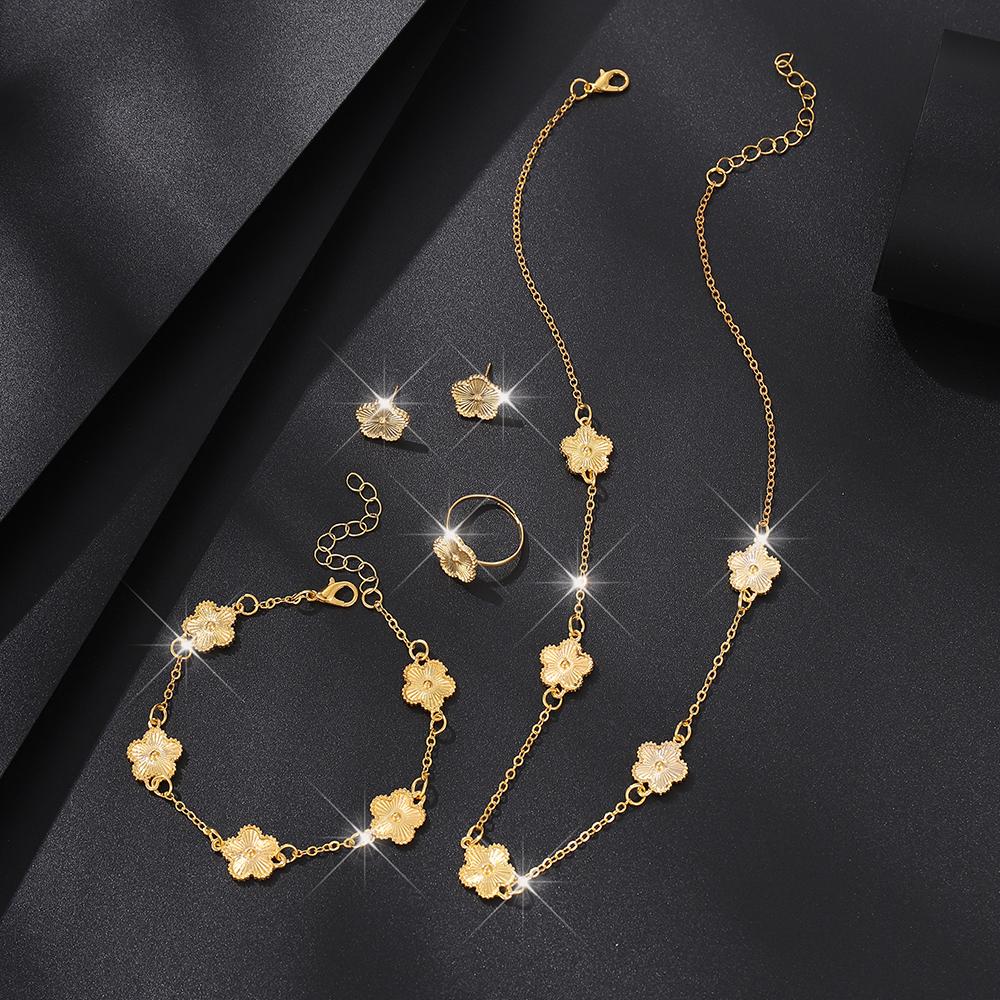 Shining Plum Blossom Plant Five Leaf Flower Plant Jewelry Set Bracelet Necklace Earrings Women's Clover