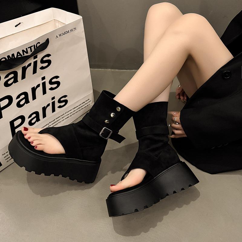 

Крутые босоножки с открытым носком, пряжка на ремне, платформа-маффин, маленькие ботинки Мартина, ботинки-локомотивы, малышки, ботильоны на платформе, женская обувь 40 чёрный