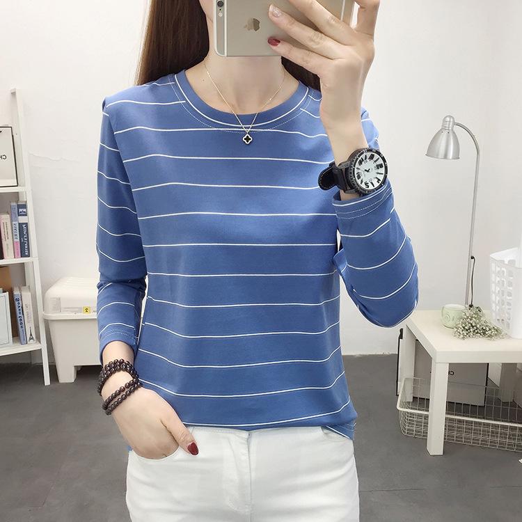 

Женская полосатая футболка свободного кроя с круглым вырезом и длинными рукавами на осень M: 90-105 lbs синий