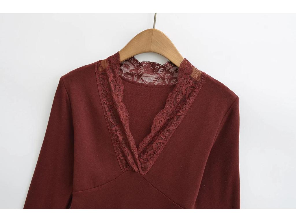 Women's 2026 Slim Fit Deep V-Neck Lace Patchwork Long Sleeve T-shirt