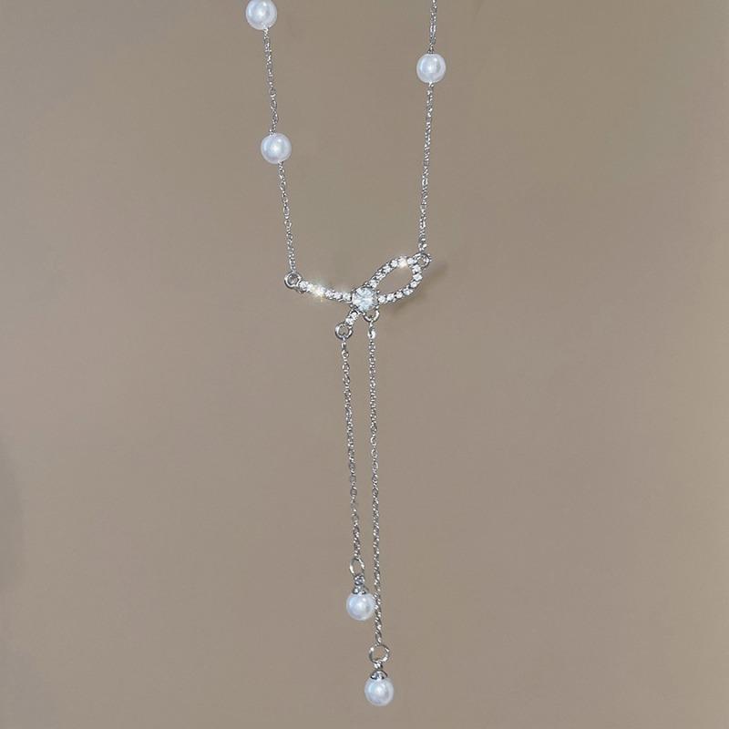 Diamond Bow Pearl Beaded Pendant Necklace French Elegant Temperament Clavicle Chain Light Luxury Premium Neck Chain Women