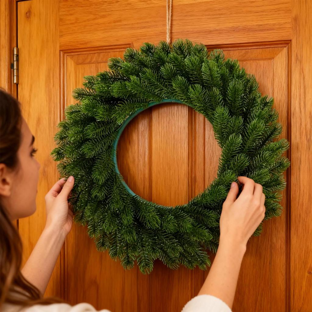 Winter Wreath Realistic 3D Seasonal Supplies Artificial Holiday Garland For Home Farmhouse Indoor Porch Christmas Parties Wall