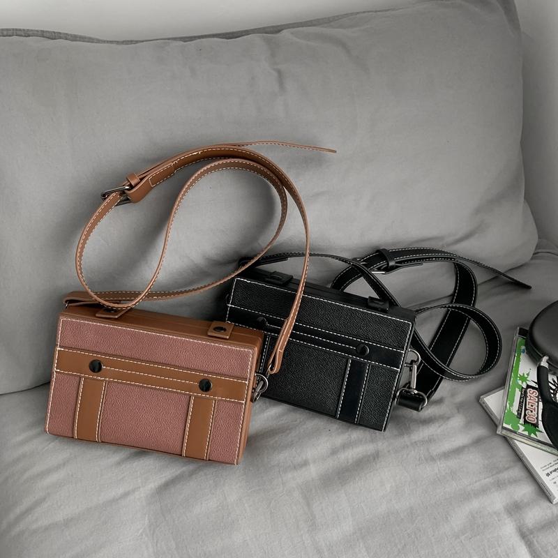 Popular ins niche bag Hong Kong style single shoulder crossbody versatile personalized men's new trendy high-end textured small square bag