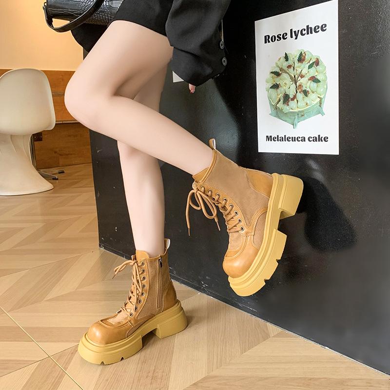 Thick-soled New Short Boots Martin Boots Big Yellow Boots Outdoor British Wind Locomotive Boots Spring and Autumn Mountaineering Women's Canvas