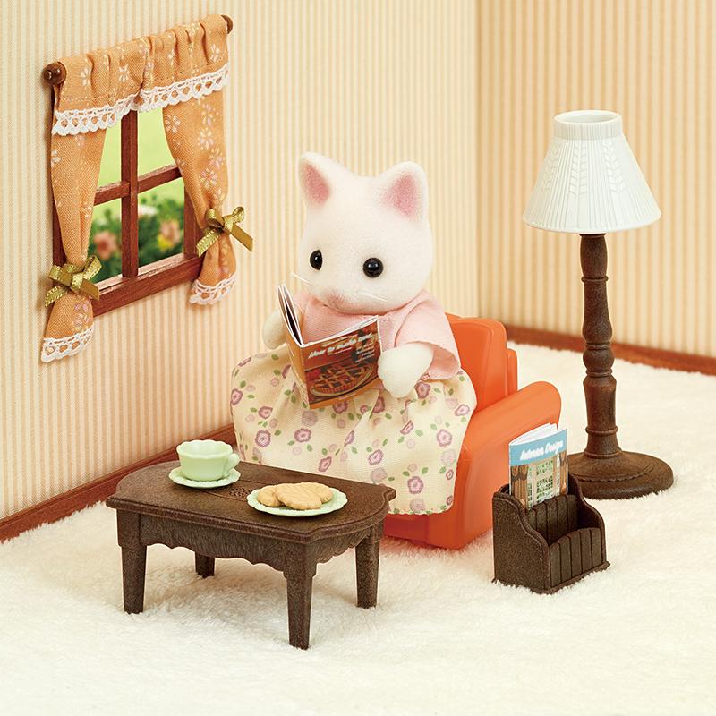 Sylvanian Families 5379 Floral Cat Girl's Living Room Set
