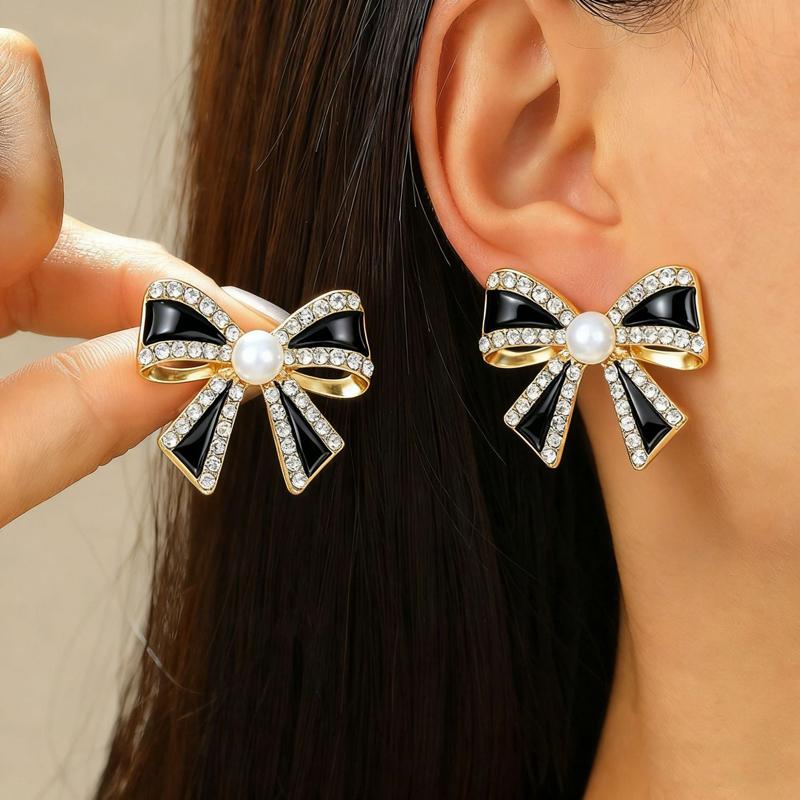 Vintage Metal Bow Inlay Zircon Stud Earrings for Women Exquisite Imitation Pearl Bowknot Charms Earrings Fashion Party Jewelry