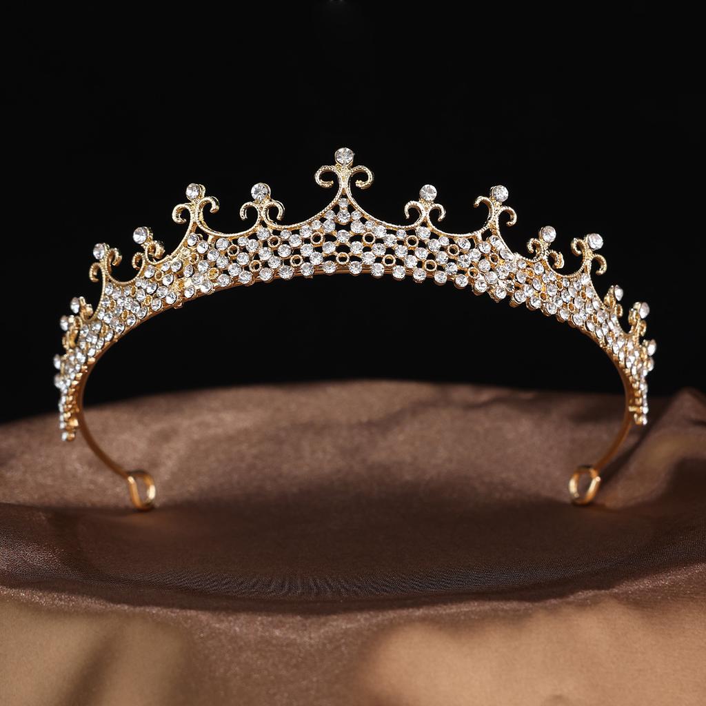 Modieuze Europese en Amerikaanse Waterdiamant Bruid Prinses Kroon Hoofddeksel Goudkleurig Met Diamanten Ingelegd Koninklijke Kroon Haarband Stijl Foto Accessoire