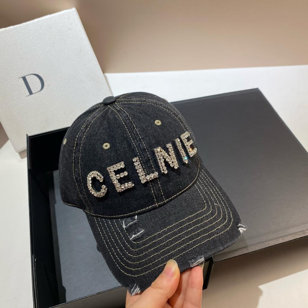 Heavy Industry Rhinestone Letter Celnie Sports Cowboy Baseball Cap Youth Personality Ripped Cap Women