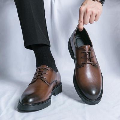 Zapatos de Cuero de Punta Fina con Suela Gruesa para Aumentar la Altura – Estilo Juvenil Coreano y Británico para Negocios y Peluqueros
