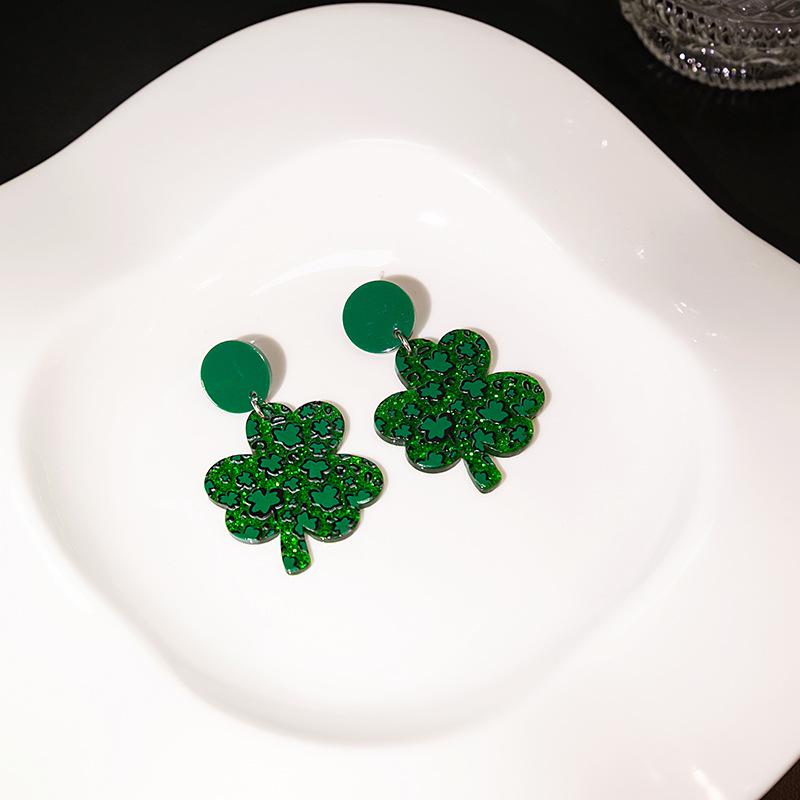Silver Needle Mori Style Four-Leaf Clover Acrylic Earrings - Fresh, Elegant, Green Shamrock Design