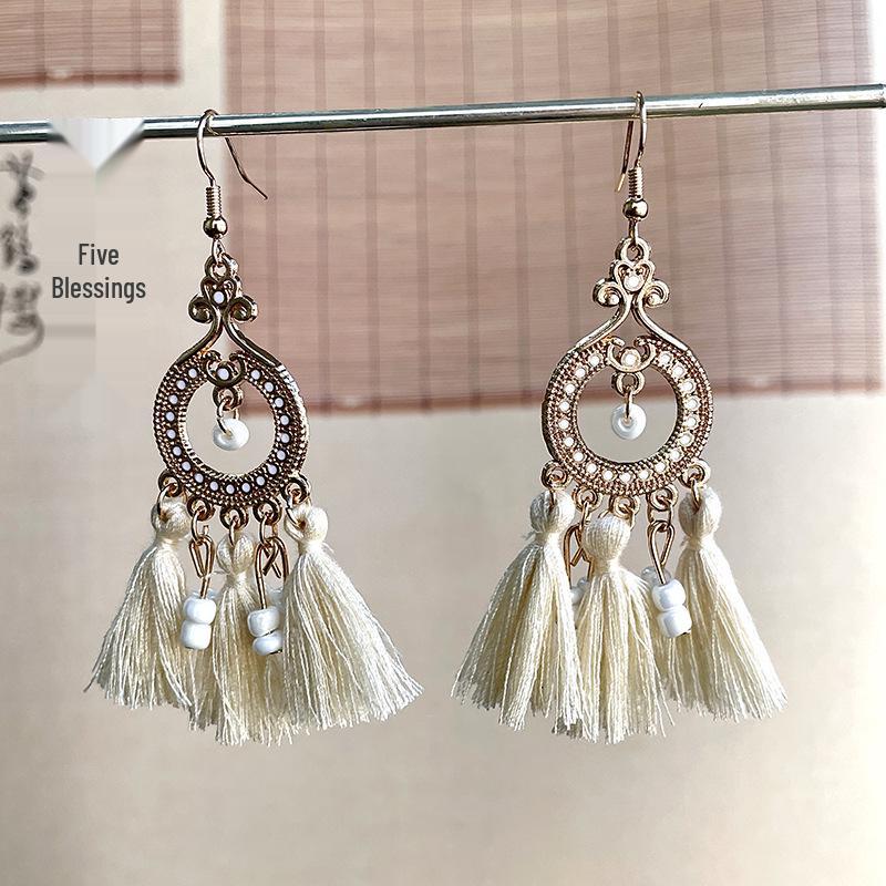 Trendy Ethnic Retro Multicolor Feather Beaded Circle Dangle Earrings