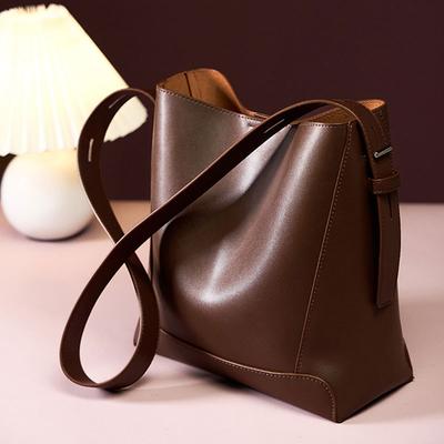 Cowhide Women's Shoulder Bag Fashi Trend Luxury Designer Bucket Bags Large Capacity Genuine Leather Women Crossbody Bags