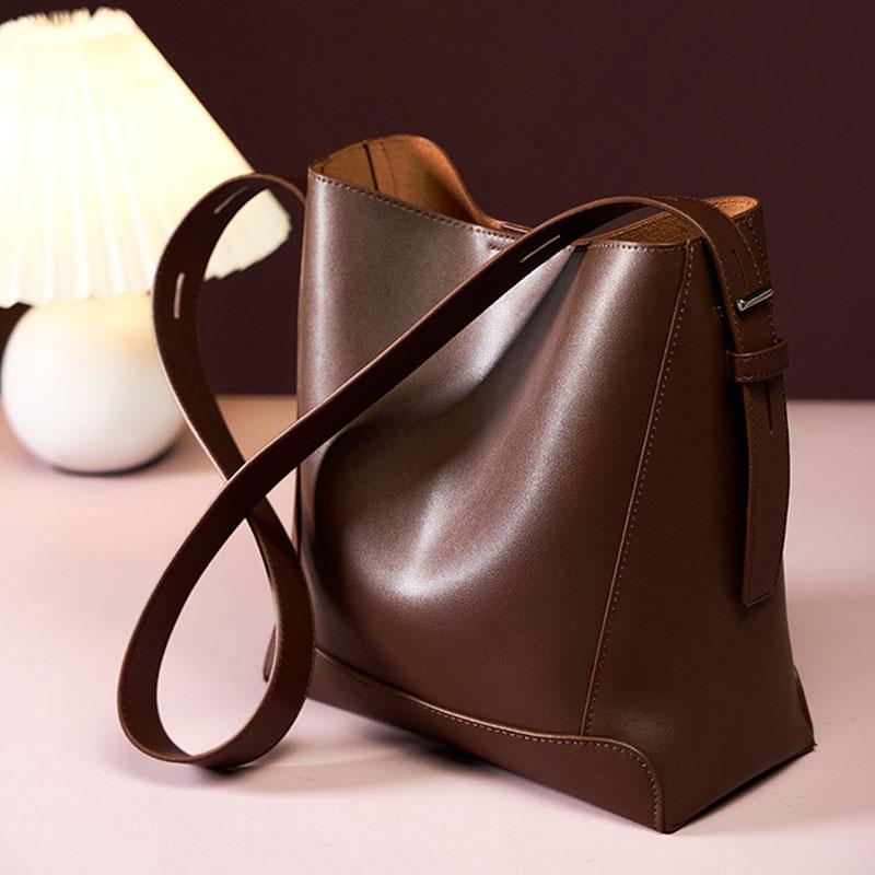 Cowhide Women's Shoulder Bag Fashi Trend Luxury Designer Bucket Bags Large Capacity Genuine Leather Women Crossbody Bags