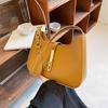Premium sense versatile fashion shoulder messenger bag romantic niche design small square bag popular underarm bag