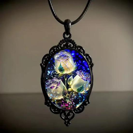 Fashionable and Exquisite Floral Pattern Glass Pendant Necklace Vintage Accessory