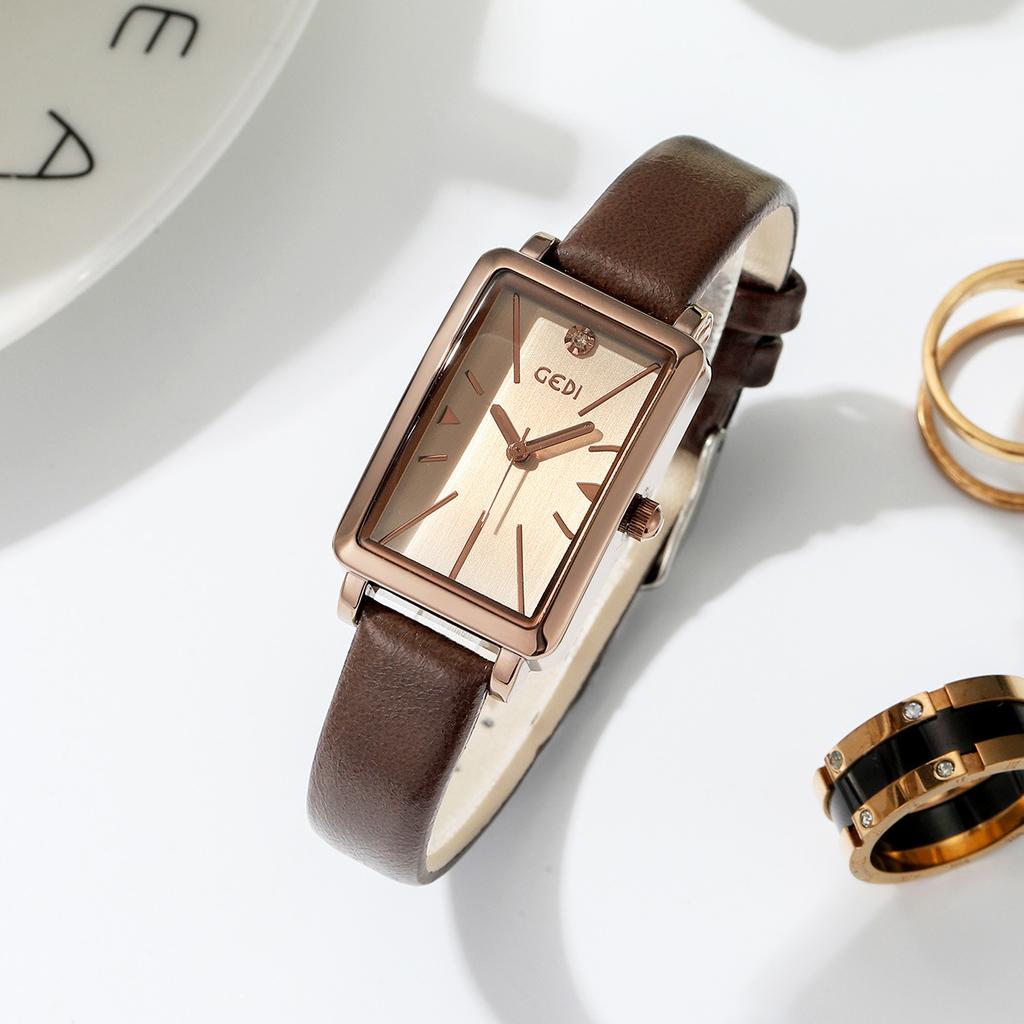Retro Style Small Square Plate Women'S Watch Light And Small High-End Belt Watch Women'S Quartz Watch
