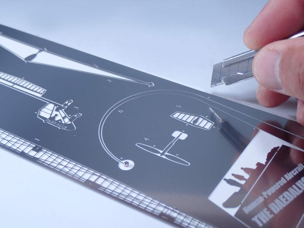 Aerobase 1/144 Scale Human-Powered Airplane Series Daedalus 88 Metal Assembly Kit H004