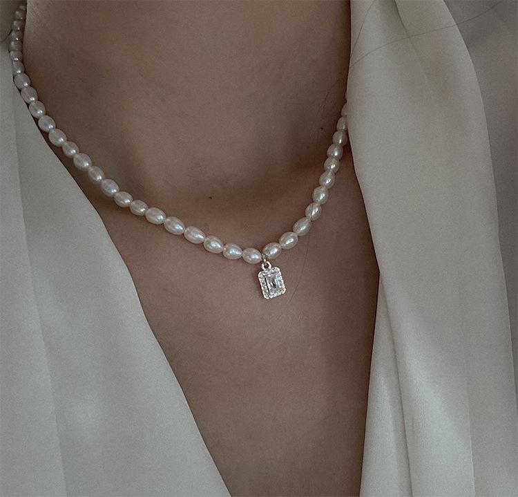 Korean Versatile Neck Chain Collarbone Chain French Retro Water Drop Zircon Freshwater Pearl Necklace