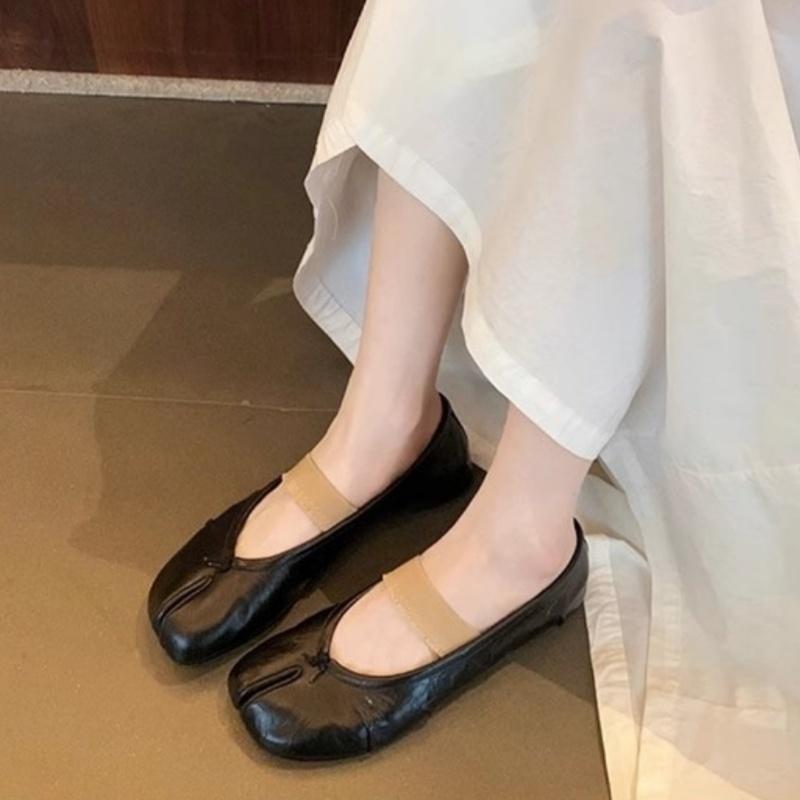 Fashion Retro Round Split Toe Flat sneaker designer shoes Women Casual Loafer Soft Moccasin Fashion Tabi Ninja Mary Jane ballet shoes