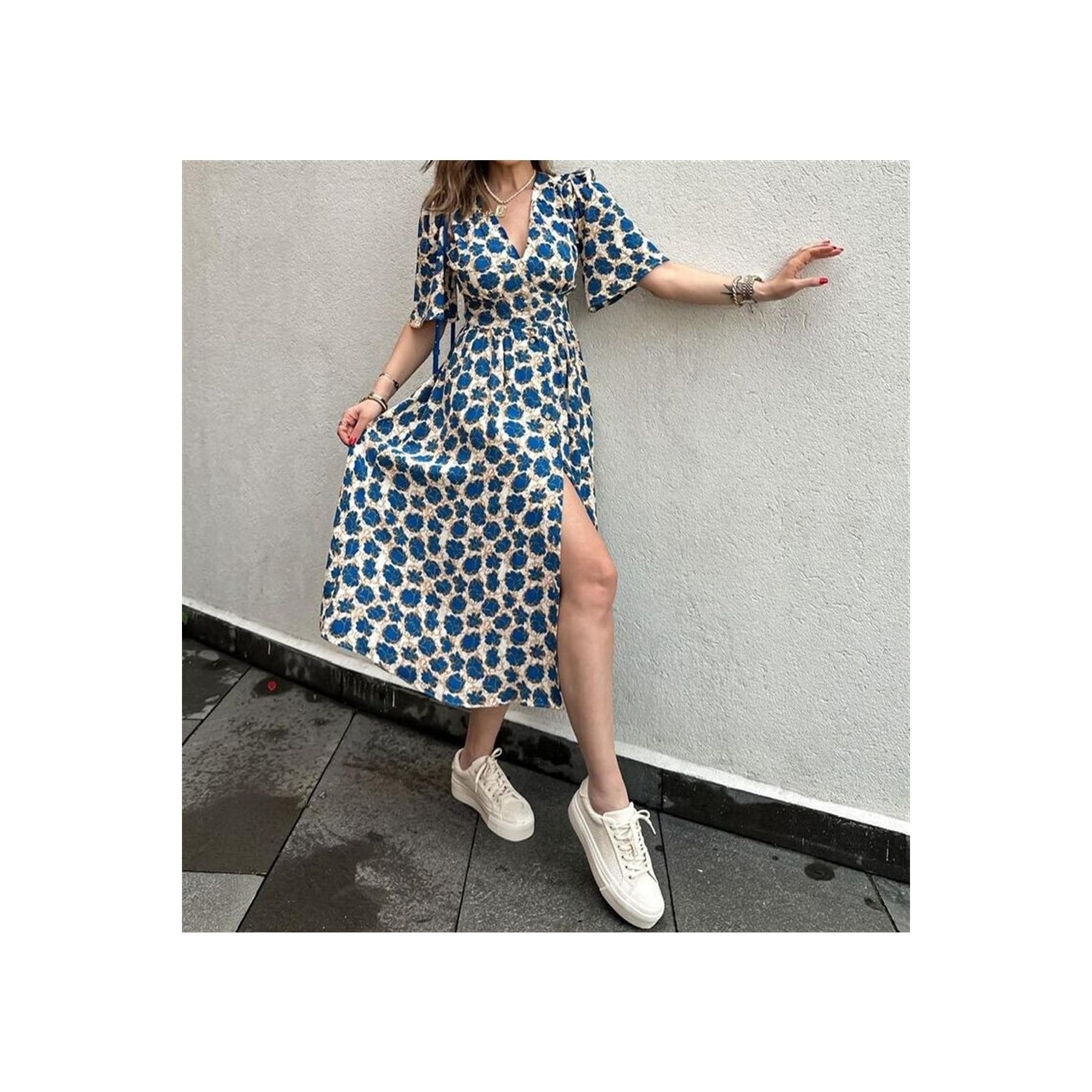 

Бежевое, темно-синее платье миди на пуговицах с цветочным узором Neqru