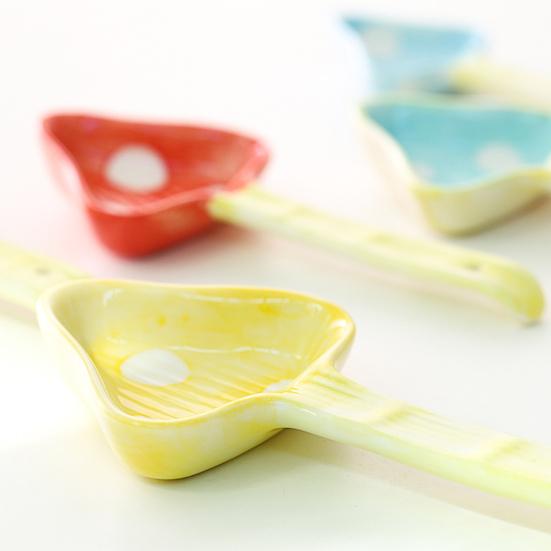 4-teiliges Keramik-Messlöffel-Set, Löffelhalter in Blumentopf-Form mit Pilzlöffeln, Niedliches Küchenwerkzeug für Reis, Backen, Valentinstagsgeschenk für sie