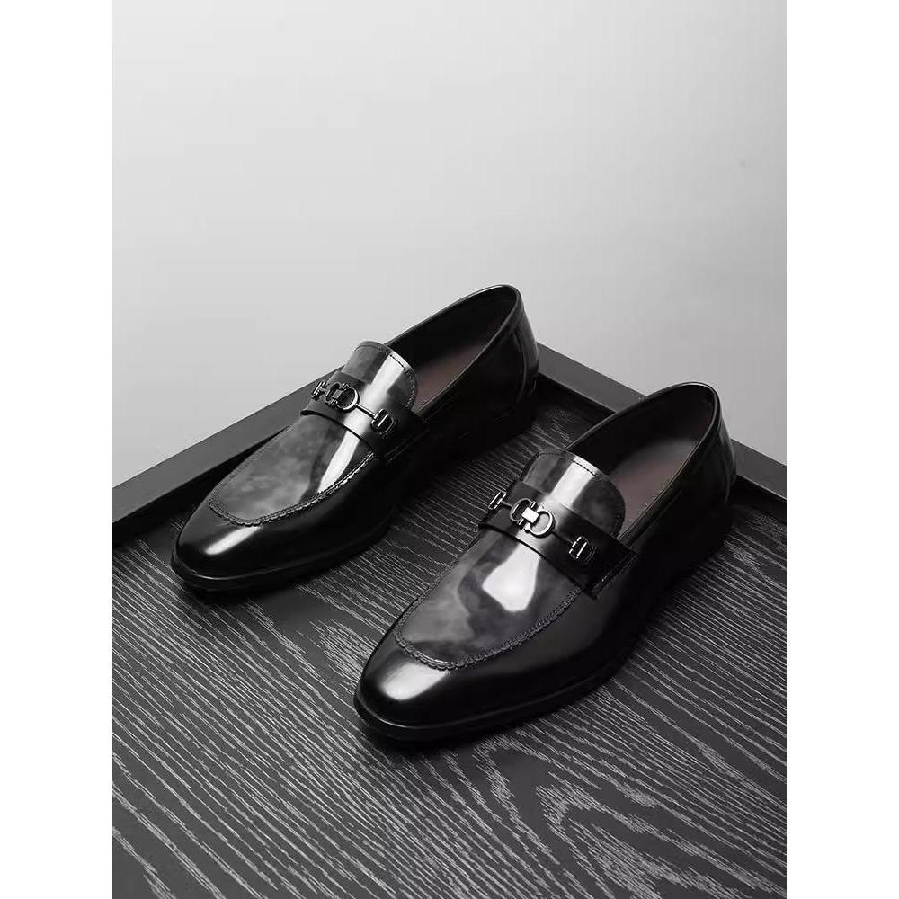 

New men s casual leather shoes business genuine leather fashion trend lacquer leather shiny British men s shoes 38