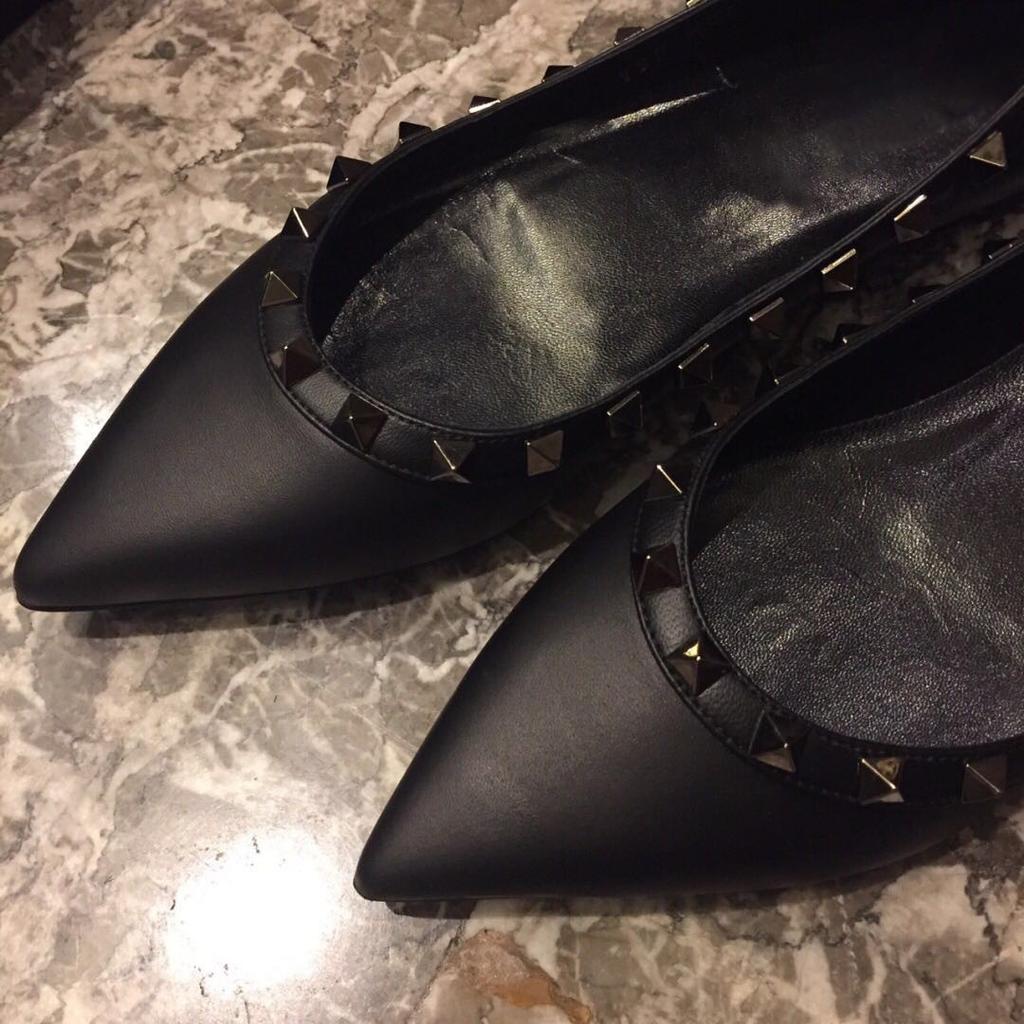 Fashion Women's Bling Bling Fashion Rivets Shallow Flat Shoes Pointed Toe Summer New Style Low Heel Leather Single Flats Sandals Loafers
