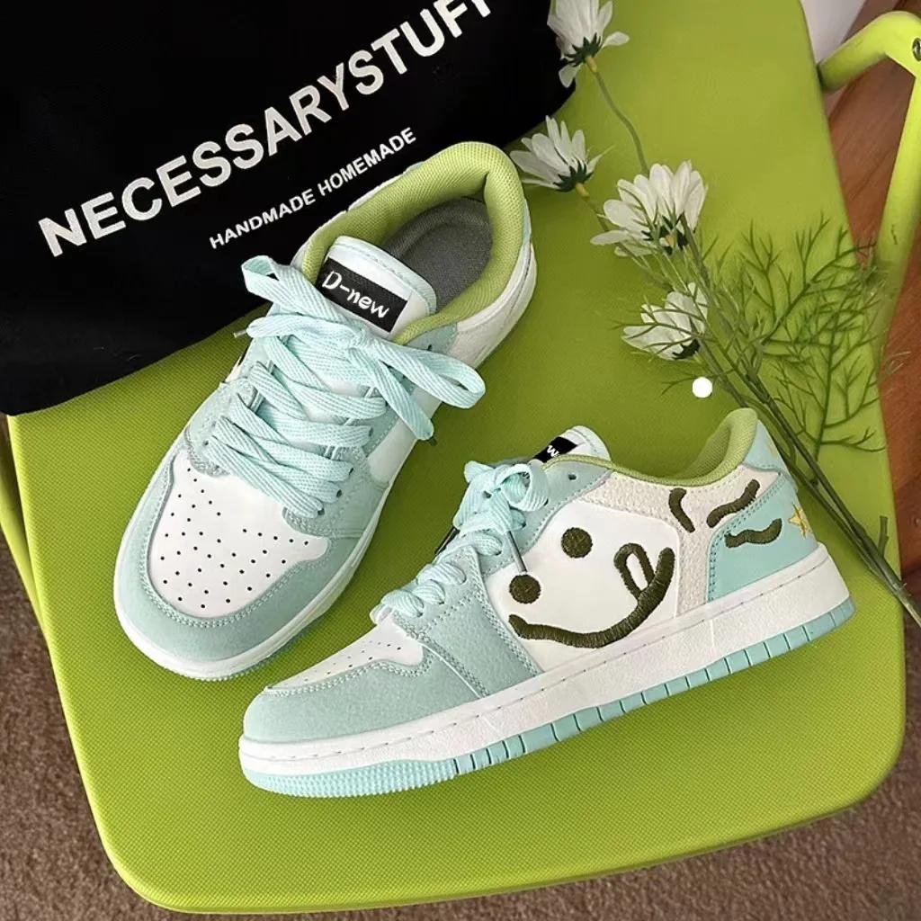 Fashion 2025 New Men's Smiling Sneakers Couple's Thick Bottom Lightweight Breathable Running Shoes Fashion Trend Casual Board Shoes