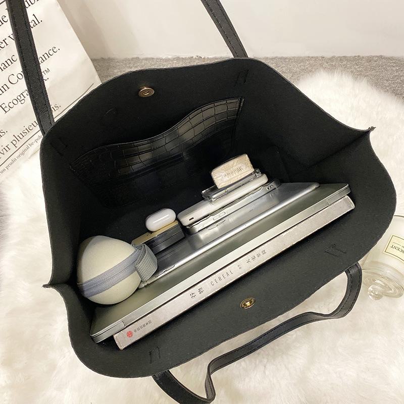 2024 Women's Large Capacity Crocodile Pattern Tote - Niche Fashion, Simple Commuter and Shopping Bag